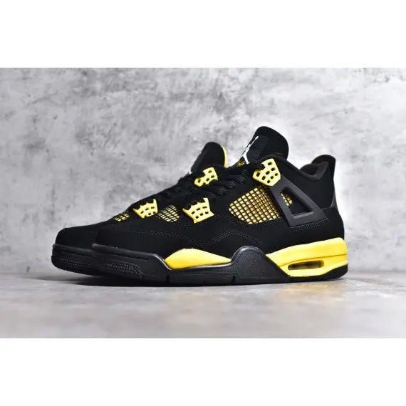 Air Jordan 4 Retro "Thunder"