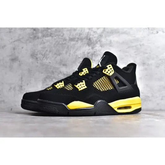 Air Jordan 4 Retro "Thunder"