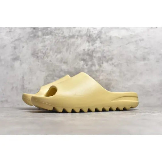 Adidas Yeezy Slide "Desert Sand" — Sand / Tonal